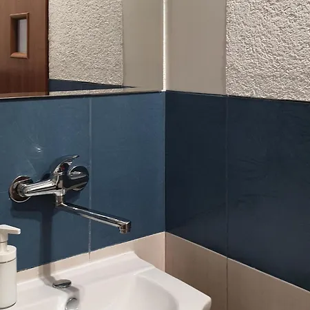 1 Bedroom Gorgeous In